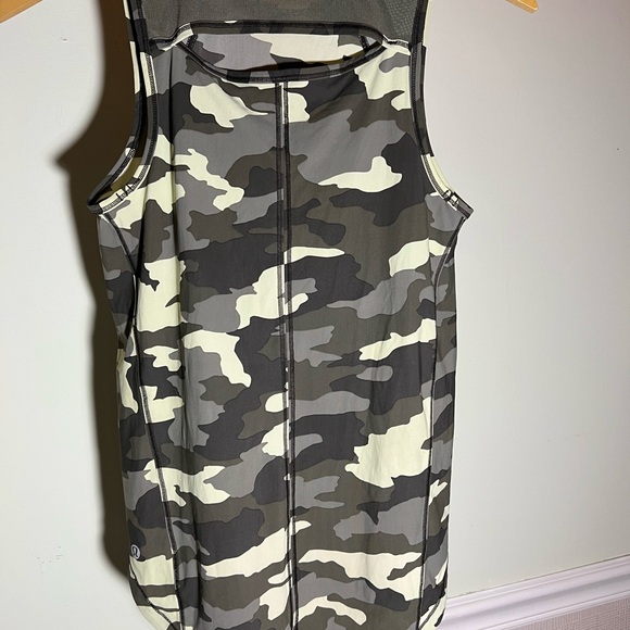 Lululemon Camo Print Tank Top - Picture 6 of 8